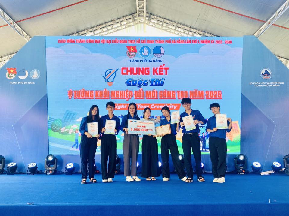TRƯỜNG THPT NGÔ QUYỀN ĐẠT GIẢI NHÌ CUỘC THI Ý TƯỞNG KHỞI NGHIỆP ĐỔI MỚI SÁNG TẠO NĂM 2025 DO THÀNH ĐOÀN ĐÀ NẴNG TỔ CHỨC
